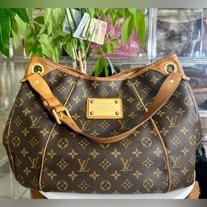 Vintage “LOUIS VUITTON”H/C Brown Monogram Galleria PM Shoulder.